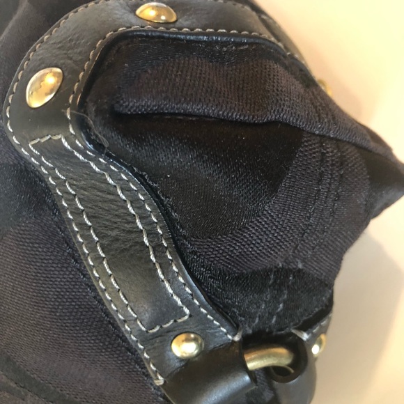 COACH CARLY SIGNATURE SHOULDER BAG - Picture 14 of 16